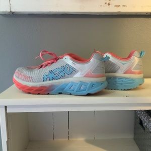 Hoka One One ARAHI1 Running Shoe